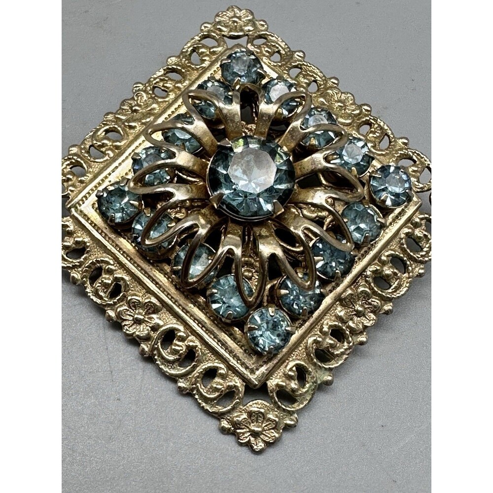 Square Gold Tone Filagree Blue Stone Brooch Vintage 1.5”
